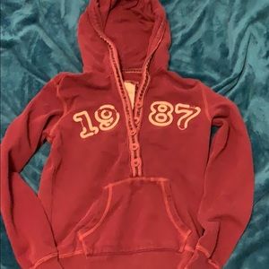Aeropostale hooded maroon sweater